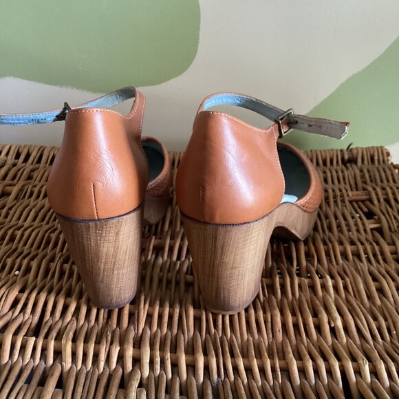 Eric Michael Sadie Mary Jane Block Heel Perforated Leather Clogs - Picture 6 of 6